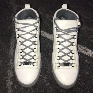 Balenciaga Men Sneakers Size 42